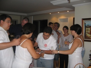 Leandro Gerald Mae do Leandro Guido Otavio Rodrigo Jackeliny (von links nach rechts)